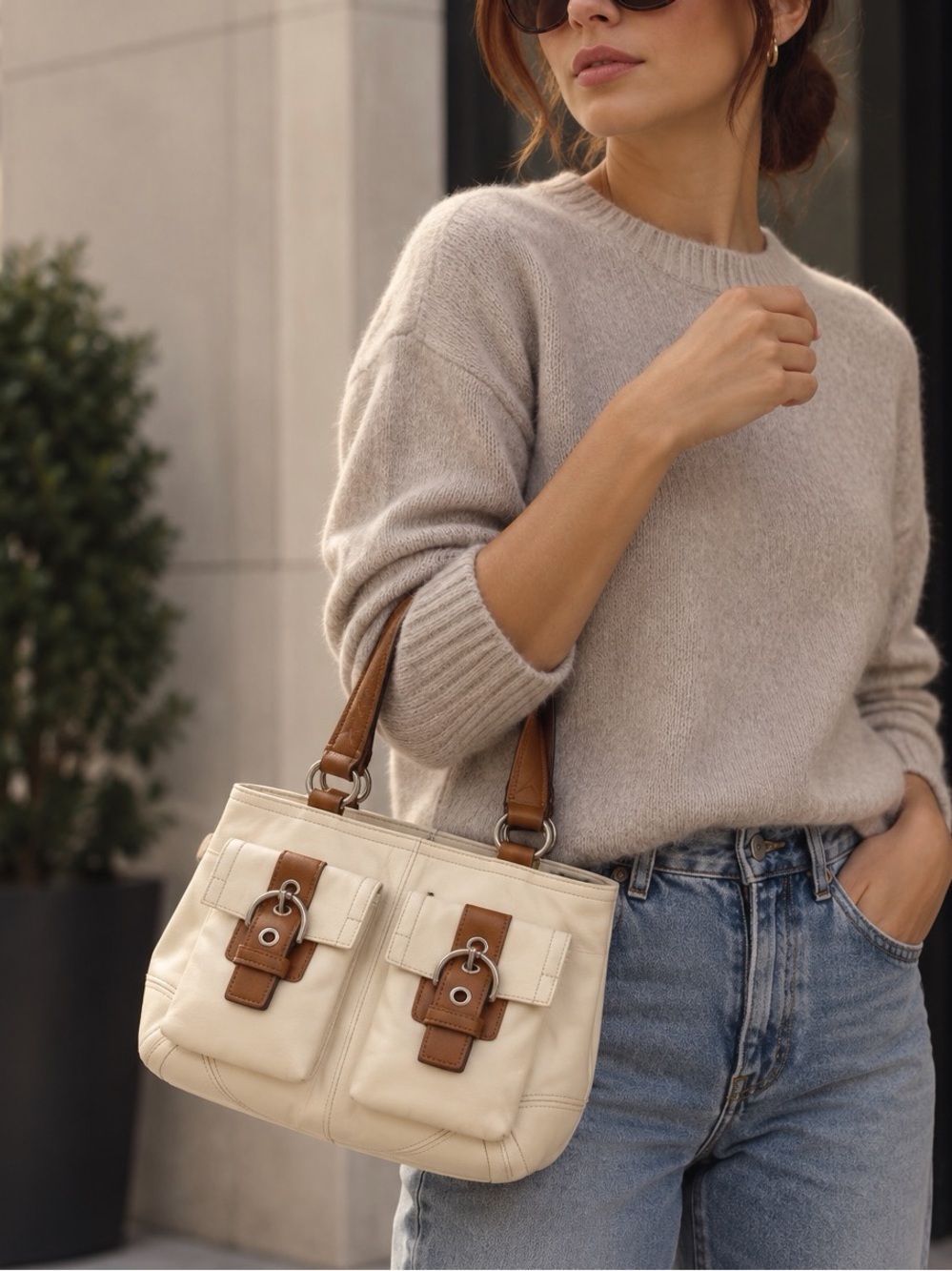 Coach Vintage Soho Double Front Pocket Shouder Bag Cream Brown